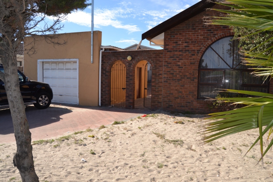 3 Bedroom Property for Sale in Mandalay Western Cape